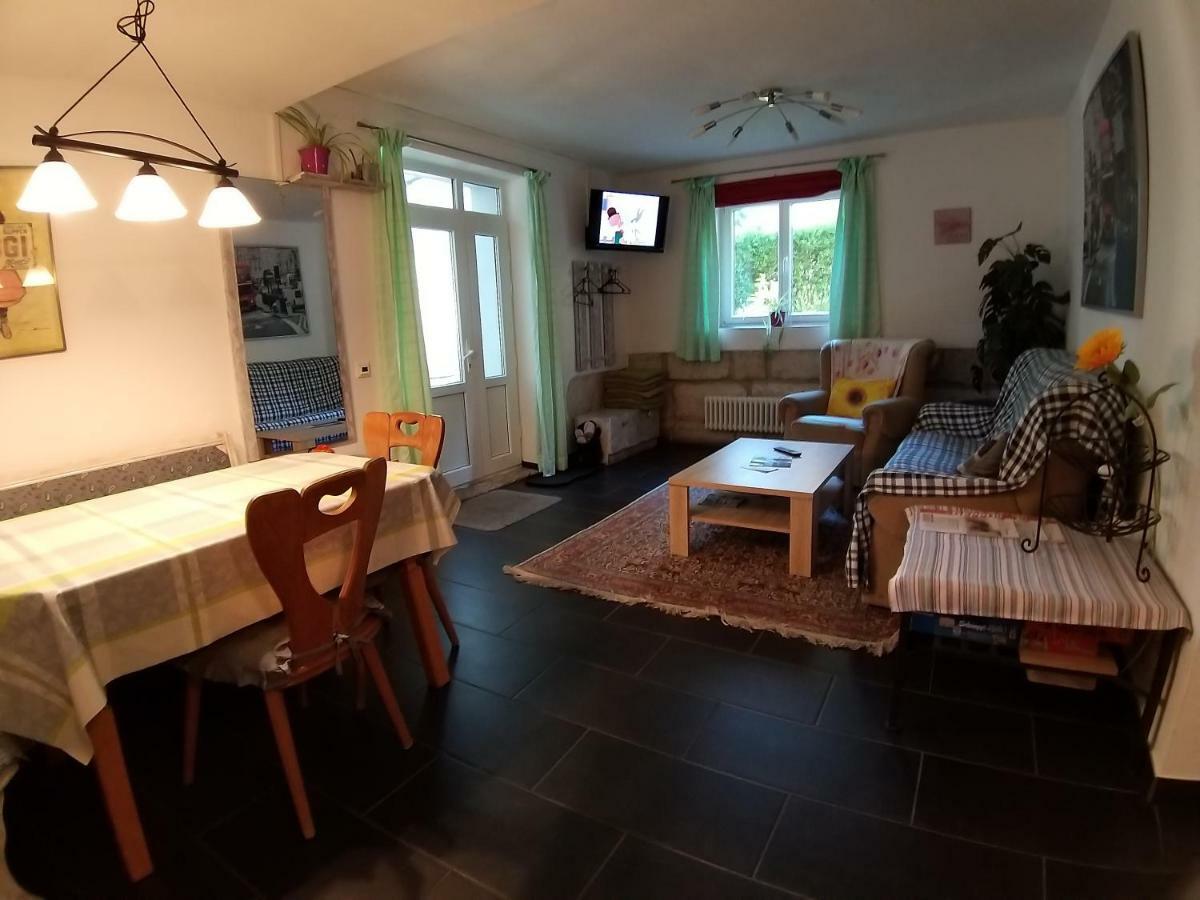 Ferienwohnung Am Barbarossasee ゲッピンゲン エクステリア 写真